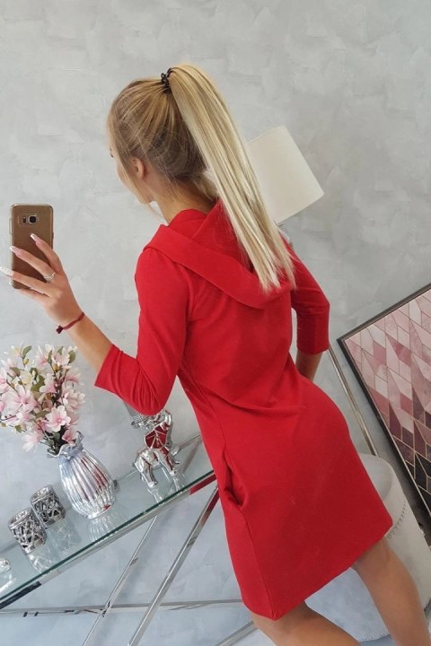 Sukienka z kapturem i kieszeniami czerwona Sukienka z kapturem i kieszeniami czerwona
