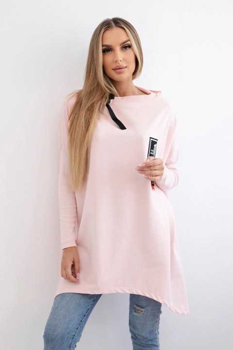 Bluza oversize z asymetrycznymi bokami pudrowy róż Bluza oversize z asymetrycznymi bokami pudrowy róż