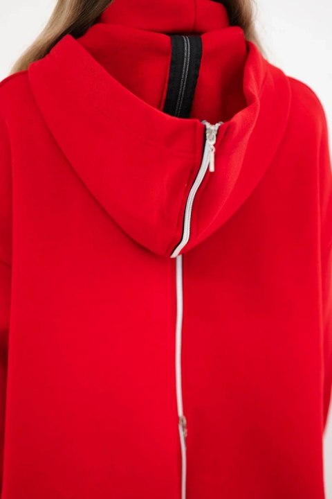 Bluza ocieplana z suwakiem z tyłu czerwona Bluza ocieplana z suwakiem z tyłu czerwona