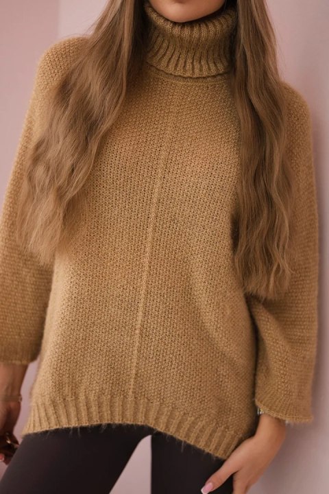 Sweter z golfem camelowy Sweter z golfem camelowy