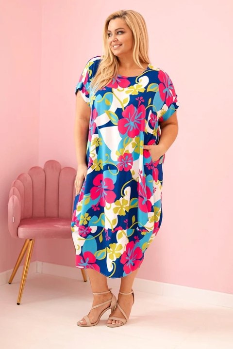 Sukienka damska Plus Size wiskozowa z kwiatowym wzorem fuksja Sukienka damska Plus Size wiskozowa z kwiatowym wzorem fuksja