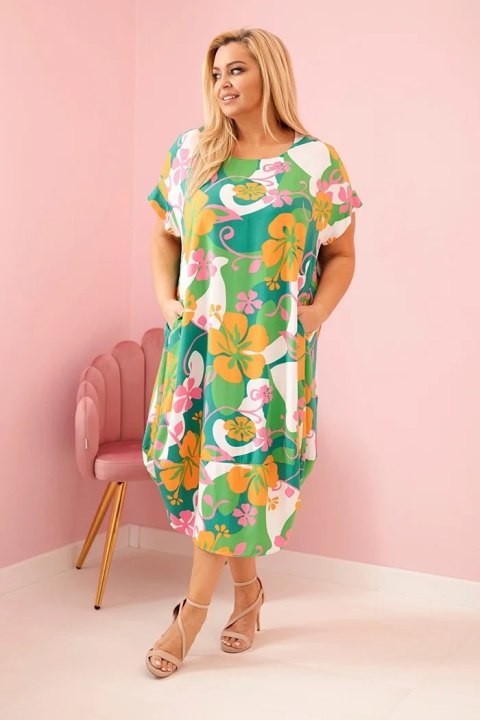 Sukienka damska Plus Size wiskozowa z kwiatowym wzorem pomarańczowa Sukienka damska Plus Size wiskozowa z kwiatowym wzorem pomarańczowa